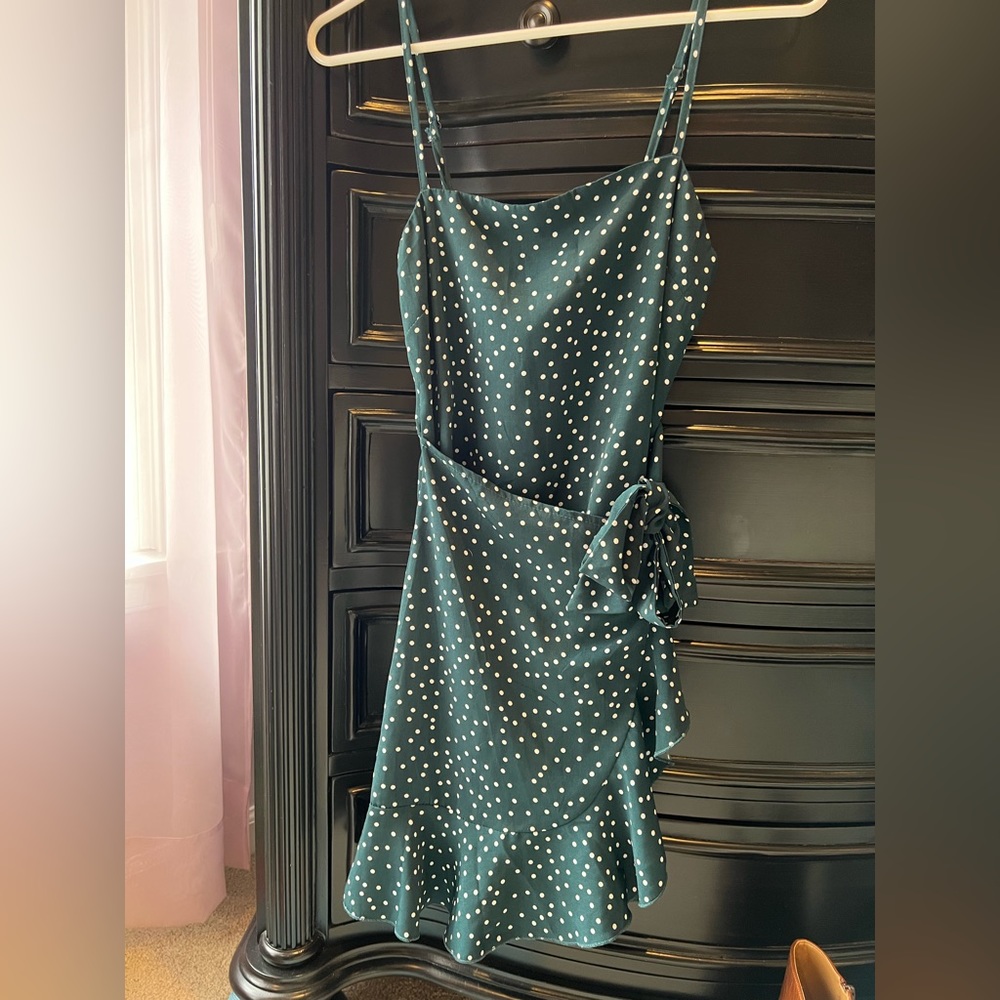 Princess polly green sundress. Size US 4.